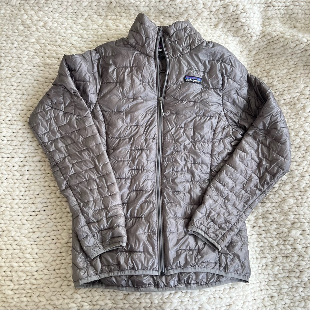 Patagonia micro puff down jacket